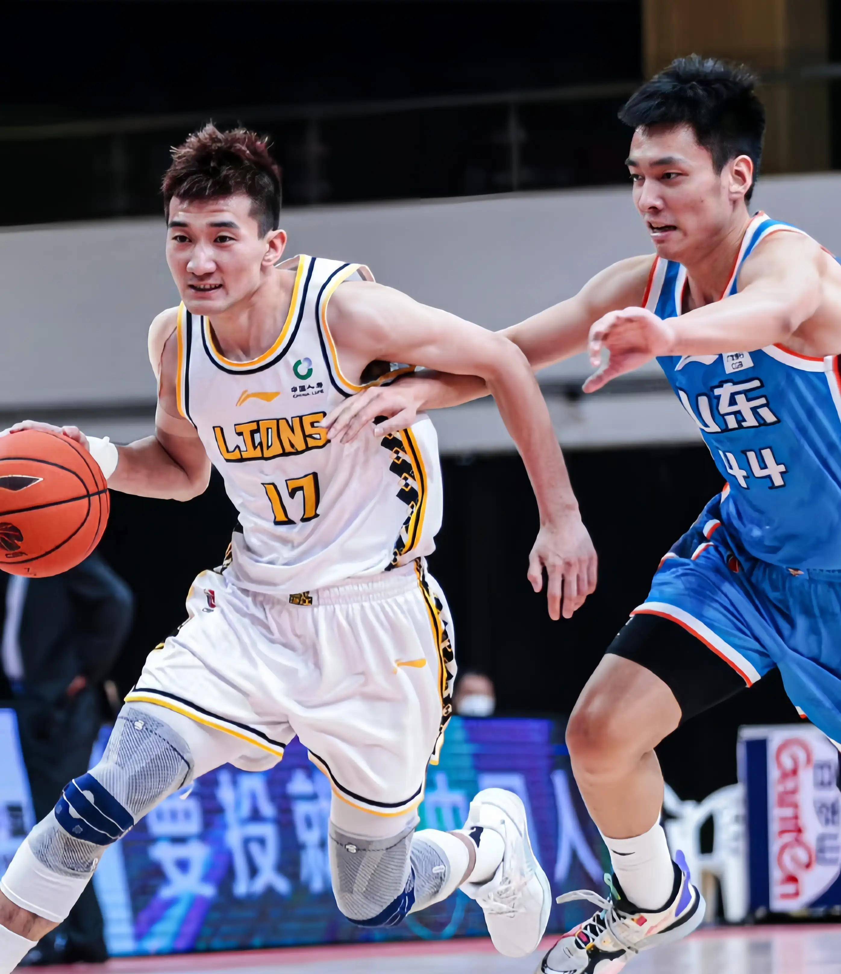 他能在有限 他能在有限